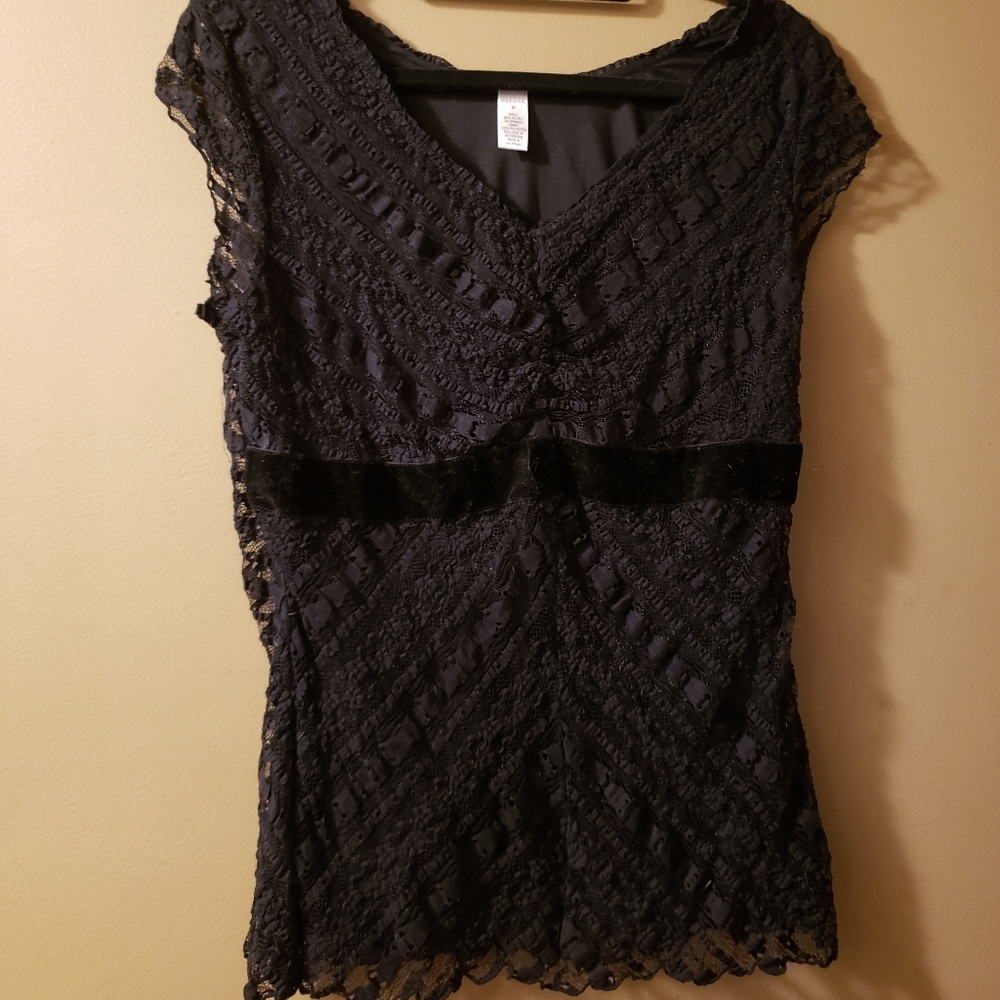 Black Lace Sleeveless Top